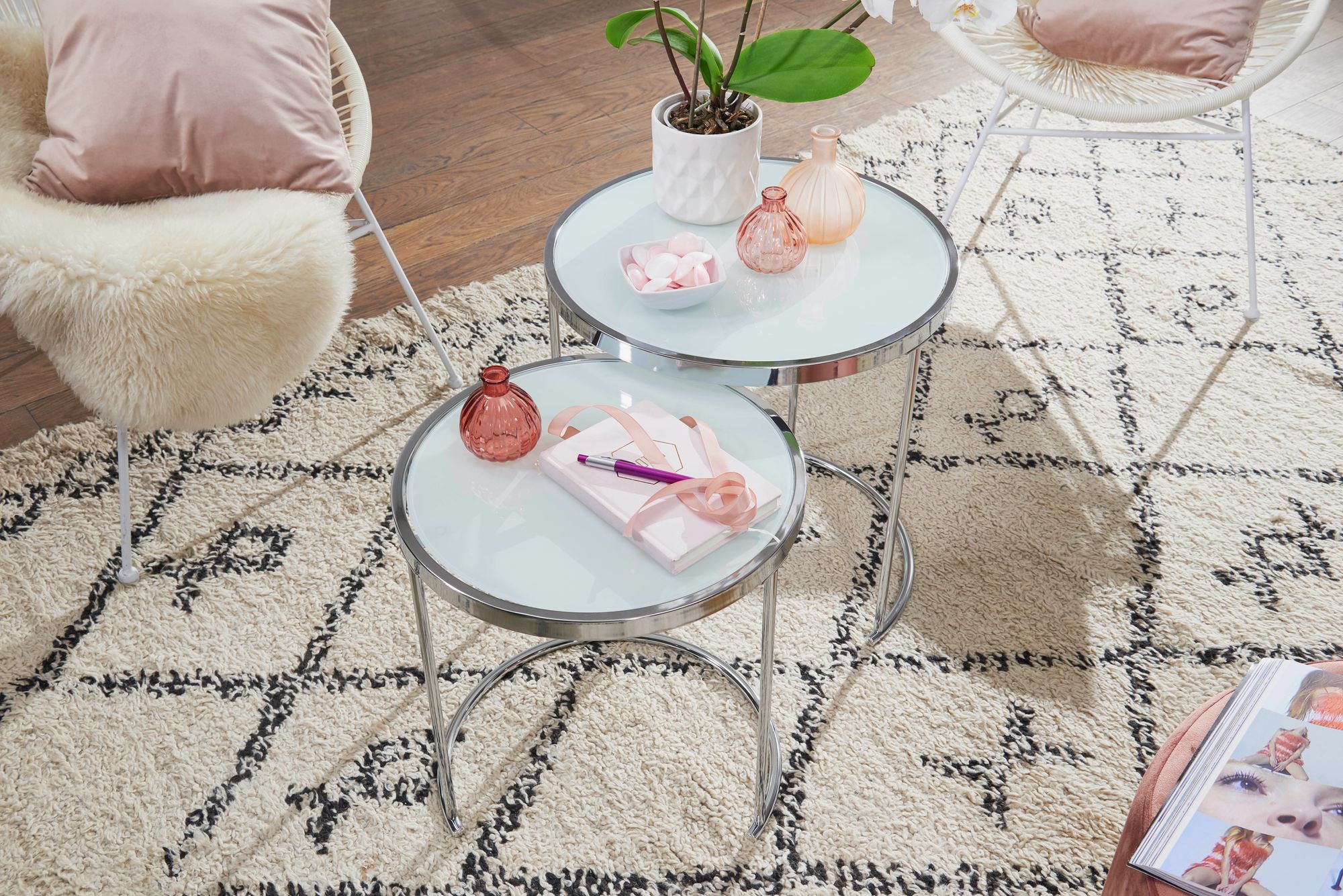 FineBuy Design Beistelltisch Rund Ø 50/42 cm - 2 teilig Weiß Silber mit Glasplatte, Wohnzimmertisch 2er Set, Satztisch Milchglas, Couchtisch | Farbe: Weiß