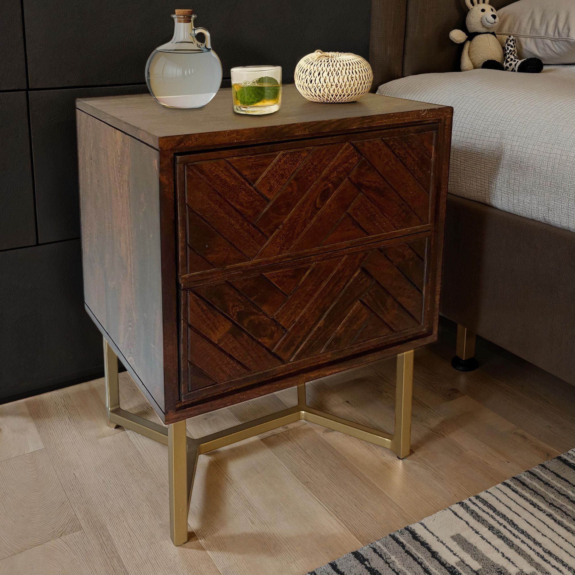 FineBuy Nachttisch Akazie Massivholz 45x40x57 cm Nachtschrank Boxspringbett, Nachtkonsole Braun Modern mit 2 Schubladen, Nachtkommode Fischgrät-Muster Stauraum & Metallgestell | Farbe: Braun FineBuy Nachttisch Akazie Massivholz 45x40x57 cm Nachtschrank Boxspringbett, Nachtkonsole Braun Modern mit 2 Schubladen, Nachtkommode Fischgrät-Muster Stauraum & Metallgestell | Farbe: Braun