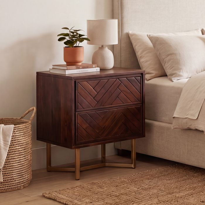 FineBuy Nachttisch Akazie Massivholz Braun mit 2 Schubladen & goldenem Metallgestell – Nachtkommode modern, Nachtkästchen für Boxspringbett – 45x40x57 cm