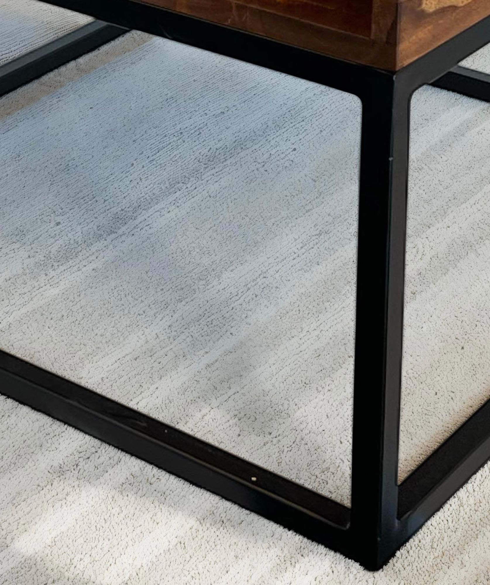 FineBuy Couchtisch 60x60x40 cm Sheesham Massivholz / Metall Sofatisch Eckig, Wohnzimmertisch mit Stauraum, Kaffeetisch Massiv, Kleiner Tisch Beistelltisch Wohnzimmer Modern Quadratisch | Farbe: Braun FineBuy Couchtisch 60x60x40 cm Sheesham Massivholz / Metall Sofatisch Eckig, Wohnzimmertisch mit Stauraum, Kaffeetisch Massiv, Kleiner Tisch Beistelltisch Wohnzimmer Modern Quadratisch | Farbe: Braun