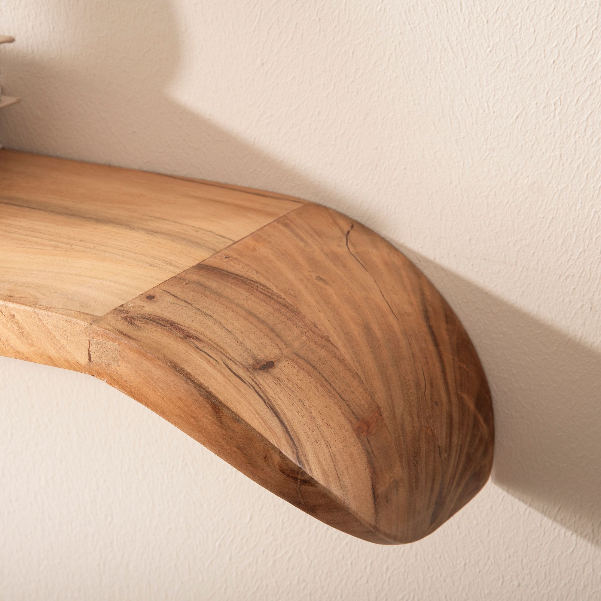 FineBuy Wandregal Mango Massivholz · Hängeregal mit geschwungenen Enden · Handgefertigtes Schwebendes Regal im modernen Design · Regalbrett aus Echtholz | Farbe: Braun FineBuy Wandregal Mango Massivholz · Hängeregal mit geschwungenen Enden · Handgefertigtes Schwebendes Regal im modernen Design · Regalbrett aus Echtholz | Farbe: Braun