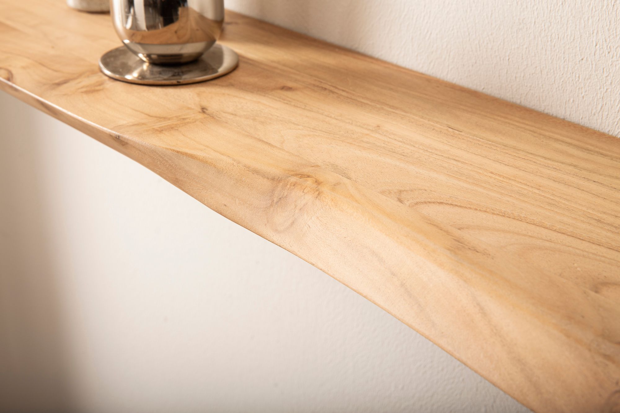 FineBuy Wandregal Akazie Massivholz - Schwebendes Design Regal für die Wand Holz massiv - Hängeregal in organischer Form - Wandboard aus Echtholz | Farbe: Braun