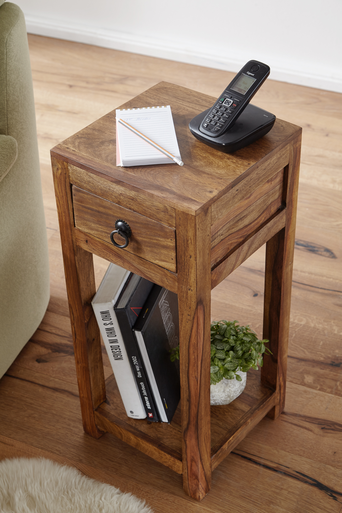 FineBuy Beistelltisch Massivholz Sheesham 30x30x68 cm Wohnzimmertisch mit Schublade, Design Couchtisch Naturprodukt Wohnzimmermöbel modern Echtholz | Farbe: Braun FineBuy Beistelltisch Massivholz Sheesham 30x30x68 cm Wohnzimmertisch mit Schublade, Design Couchtisch Naturprodukt Wohnzimmermöbel modern Echtholz | Farbe: Braun