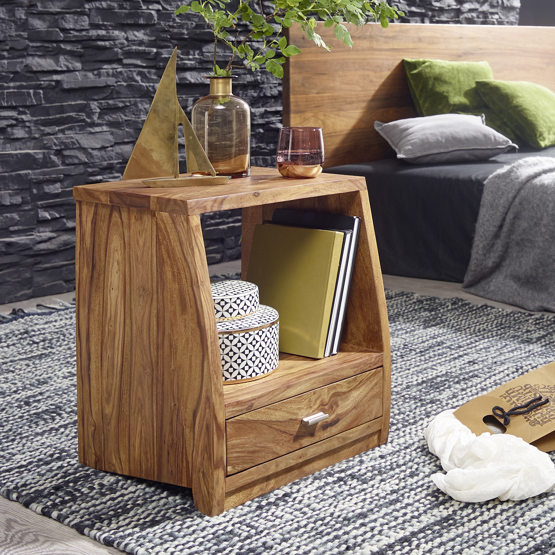 FineBuy Nachtkommode Sheesham Massivholz mit Schublade und Ablage – Nachttisch im Landhaus Design, handgefertigt aus Echtholz – Boxspring Nachtkästchen 45x40x53 cm | Farbe: Braun