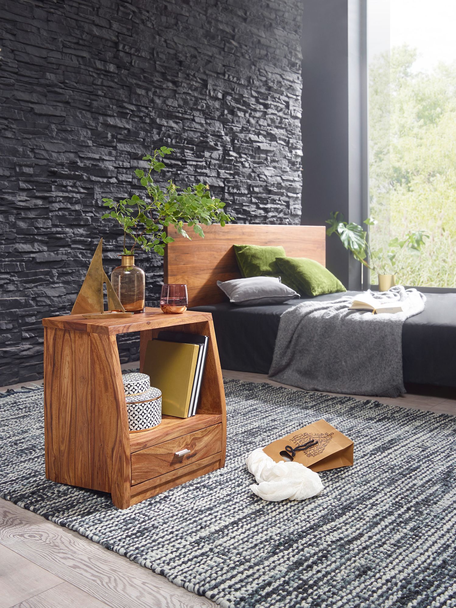 FineBuy Nachtkommode Sheesham Massivholz mit Schublade und Ablage – Nachttisch im Landhaus Design, handgefertigt aus Echtholz – Boxspring Nachtkästchen 45x40x53 cm | Farbe: Braun