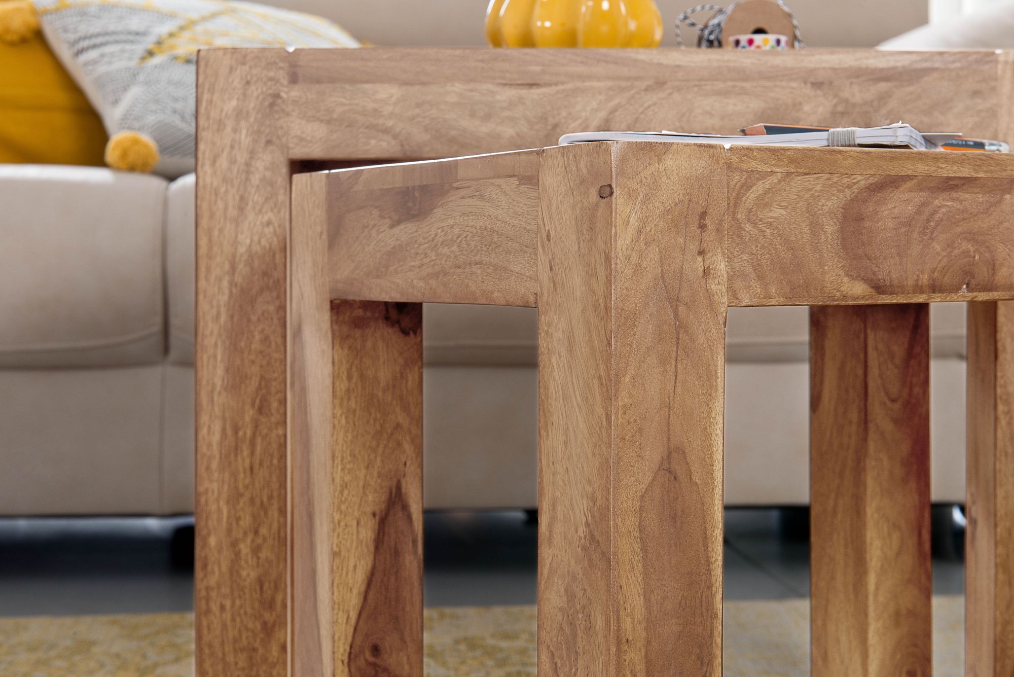 FineBuy 3er Set Satztisch Massiv-Holz Akazie Wohnzimmer-Tisch Landhaus-Stil Beistelltisch dunkel-braun Naturholz | Farbe: Braun FineBuy 3er Set Satztisch Massiv-Holz Akazie Wohnzimmer-Tisch Landhaus-Stil Beistelltisch dunkel-braun Naturholz | Farbe: Braun