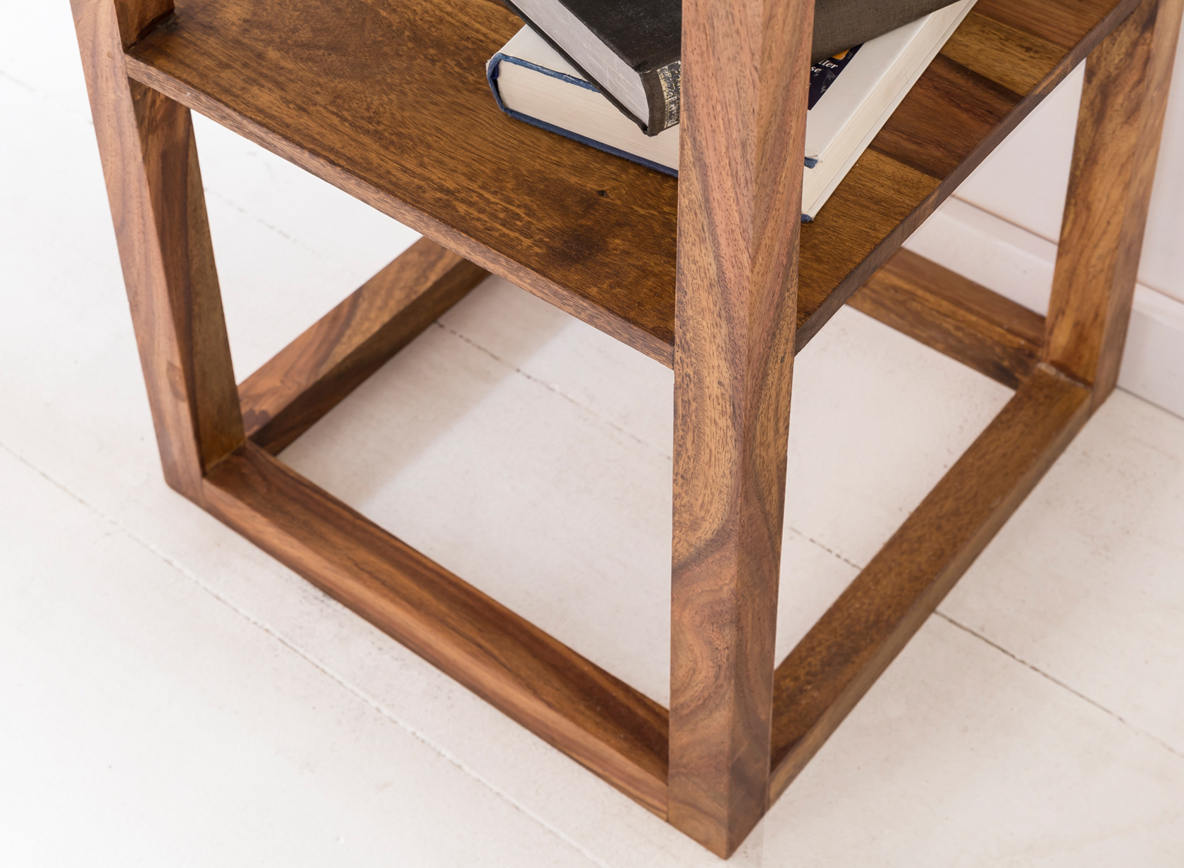 Massiver Beistelltisch PATAN Holz Massiv 90 x 35 x 35 cm, Telefontisch mit Schublade für Flur Anrichte, Moderne Konsole mit Ablage | Farbe: Braun Massiver Beistelltisch PATAN Holz Massiv 90 x 35 x 35 cm, Telefontisch mit Schublade für Flur Anrichte, Moderne Konsole mit Ablage | Farbe: Braun