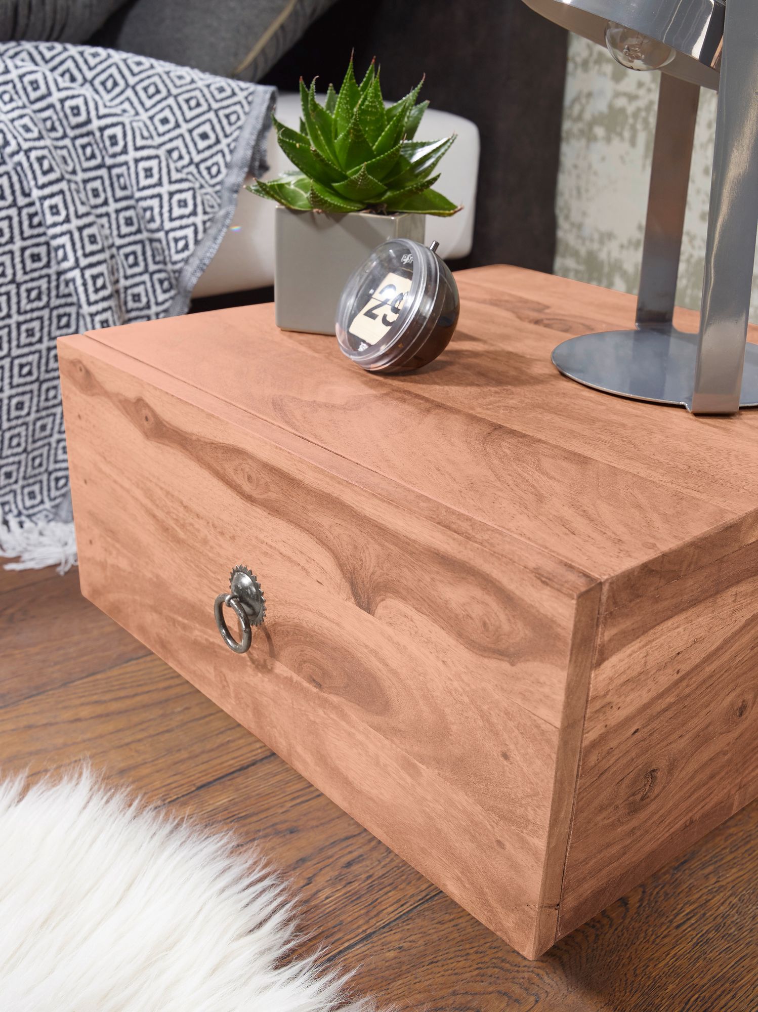 FineBuy Nachttisch Sheesham Massivholz niedrig – Handgefertigtes Nachtkästchen mit Schublade, Flaches Design Futon Nachtkonsole – 40x40x25 cm | Farbe: Braun