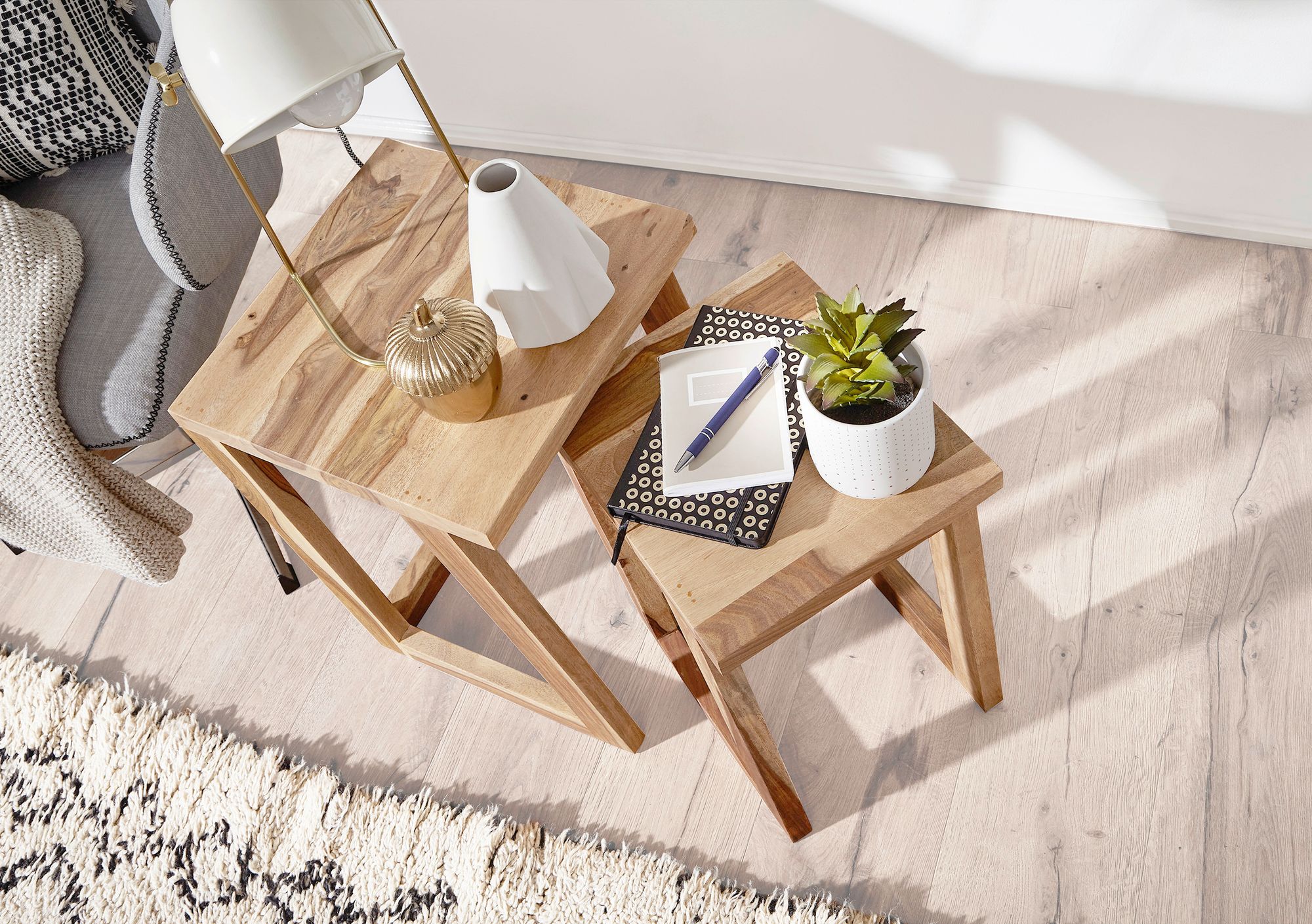 FineBuy 2er Set Beistelltisch Massivholz Design Wohnzimmer-Tisch eckig Nachttisch Satztisch Landhaus-Stil Naturprodukt | Farbe: Braun FineBuy 2er Set Beistelltisch Massivholz Design Wohnzimmer-Tisch eckig Nachttisch Satztisch Landhaus-Stil Naturprodukt | Farbe: Braun