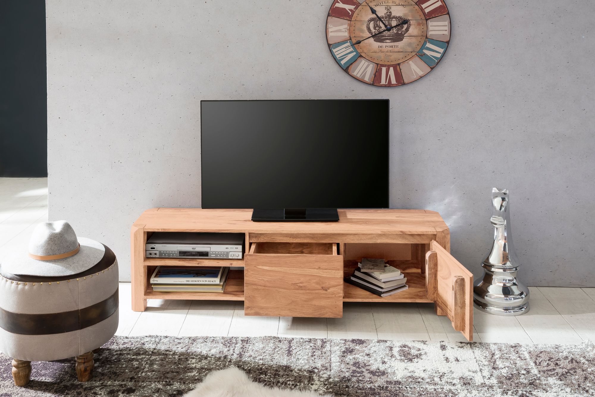 FineBuy Lowboard Massivholz Kommode 140 cm TV-Board Ablage-Fächer Landhaus-Stil Unterschrank 40 cm TV-Möbel | Farbe: Braun