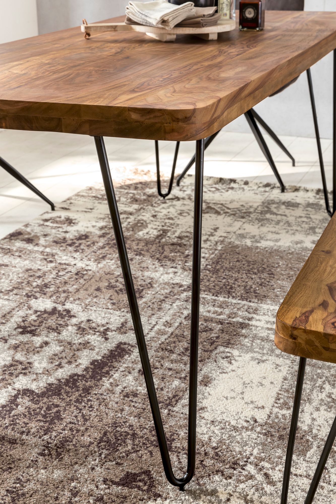 FineBuy Massiver Esstisch HARLEM Sheesham Massiv Holz, Esszimmertisch Massivholz mit Design Metall Beinen, Holztisch Tisch Esszimmer, Küchentisch | Farbe: Braun
