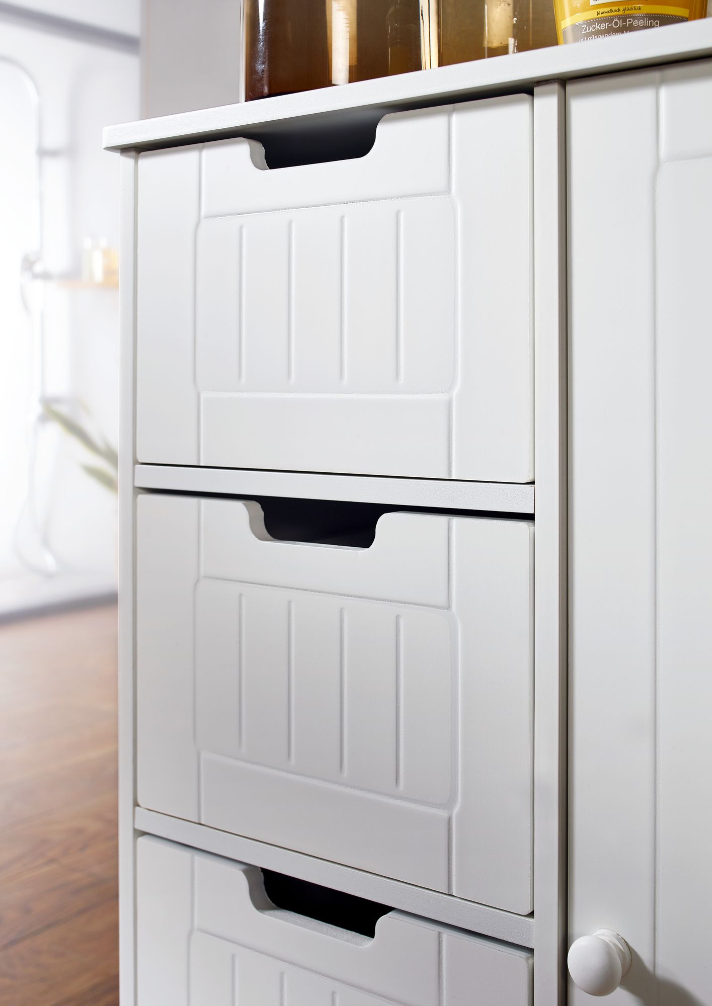 FineBuy Design Badschrank PATTI Landhaus-Stil MDF-Holz 56 x 83 x 30 cm weiß, Badezimmerschrank klein 4 Schubladen & 1 Tür, Beistellschrank Mehrzweckschrank | Farbe: Weiß