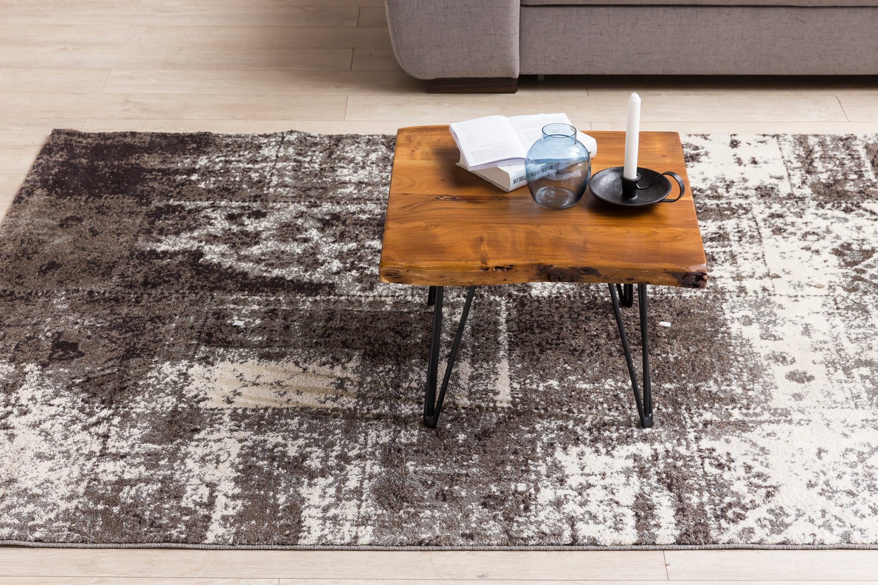 FineBuy Design Couchtisch Massivholz Tisch Baumkante 56 x 38 x 51 cm, Sheesham Holztisch mit Metallbeinen, Wohnzimmertisch im rustikalen Landhausstil | Farbe: Braun FineBuy Design Couchtisch Massivholz Tisch Baumkante 56 x 38 x 51 cm, Sheesham Holztisch mit Metallbeinen, Wohnzimmertisch im rustikalen Landhausstil | Farbe: Braun