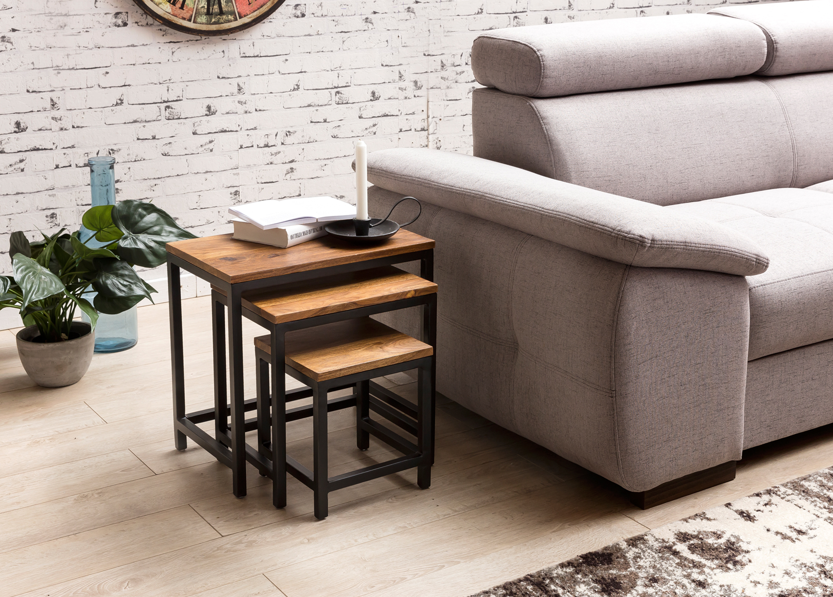 FineBuy 3er Set Design Beistelltisch Sheesham Satztisch Metallbeine, Tischset 3 teilig Materialmix, Couchtisch aus Massivholz | Farbe: Braun FineBuy 3er Set Design Beistelltisch Sheesham Satztisch Metallbeine, Tischset 3 teilig Materialmix, Couchtisch aus Massivholz | Farbe: Braun