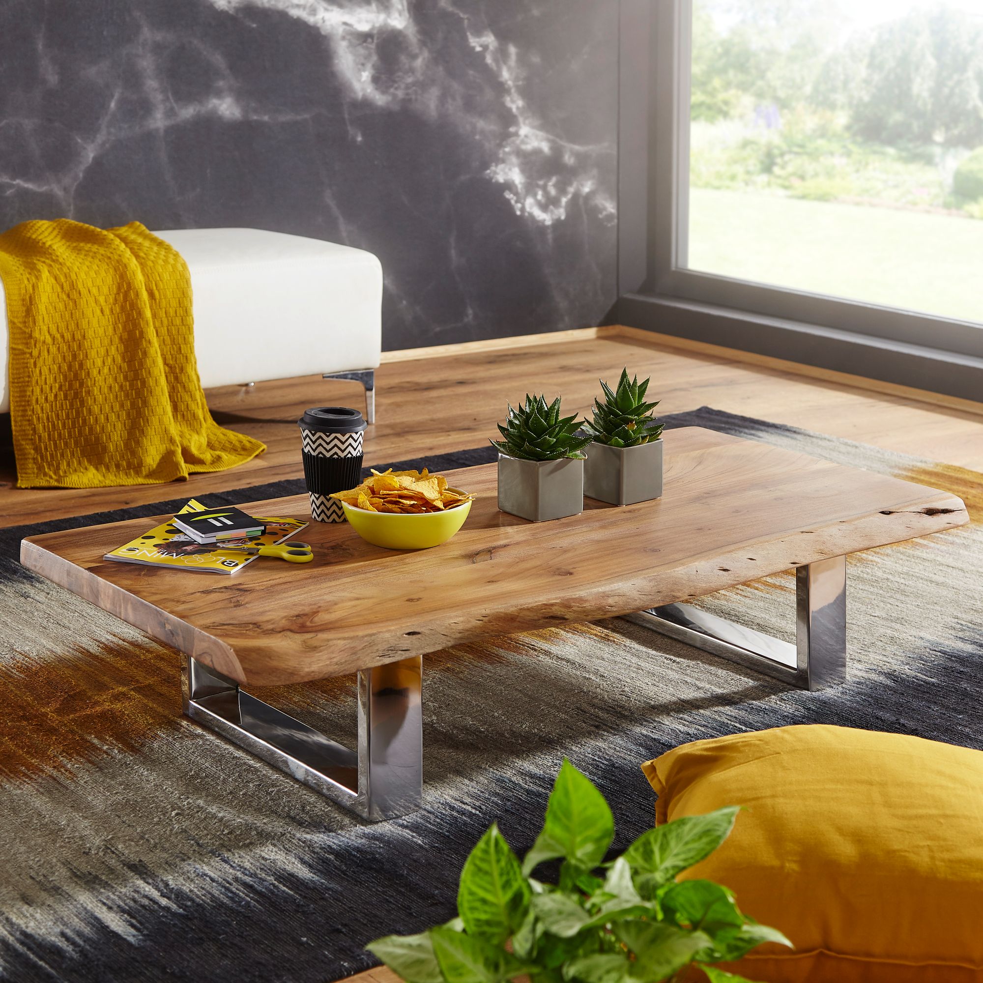 FineBuy Couchtisch 115 x 25 x 58 cm Akazie Massiv Holz Metallgestell groß, Baumstamm Wohnzimmertisch Massivholz Braun, Baumkante Sofatisch Landhaus Holztisch, Tisch Wohnzimmer Stubentisch | Farbe: Braun