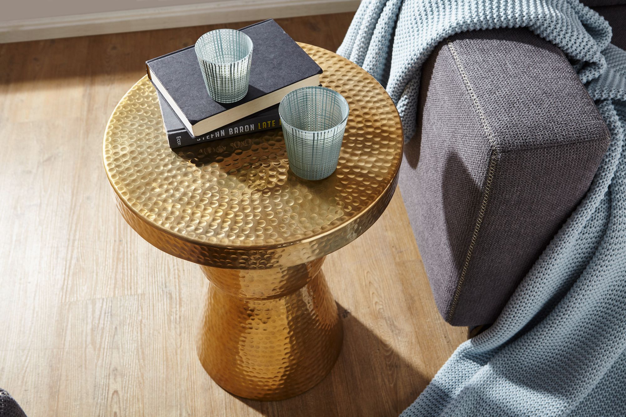 FineBuy Beistelltisch rund 43 cm Metall - Orientalischer Design Wohnzimmertisch Aluminium - Hammerschlag Alu kleiner Couchtisch - Dekotisch | Farbe: Gold FineBuy Beistelltisch rund 43 cm Metall - Orientalischer Design Wohnzimmertisch Aluminium - Hammerschlag Alu kleiner Couchtisch - Dekotisch | Farbe: Gold