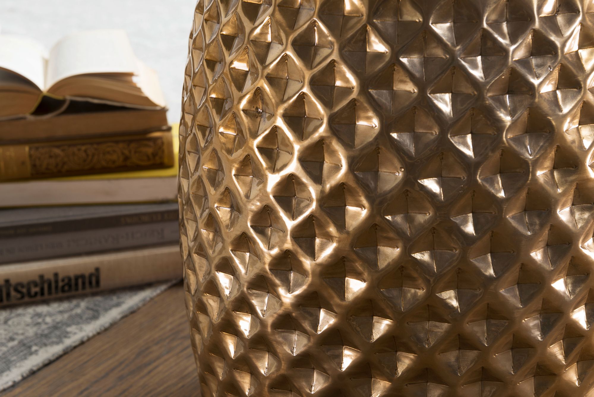 FineBuy Design Beistelltisch rund 32 cm Metall - Orientalischer Wohnzimmertisch Hammerschlag Aluminium - Kleiner Couchtisch - Moderner Dekotisch Alu | Farbe: Gold