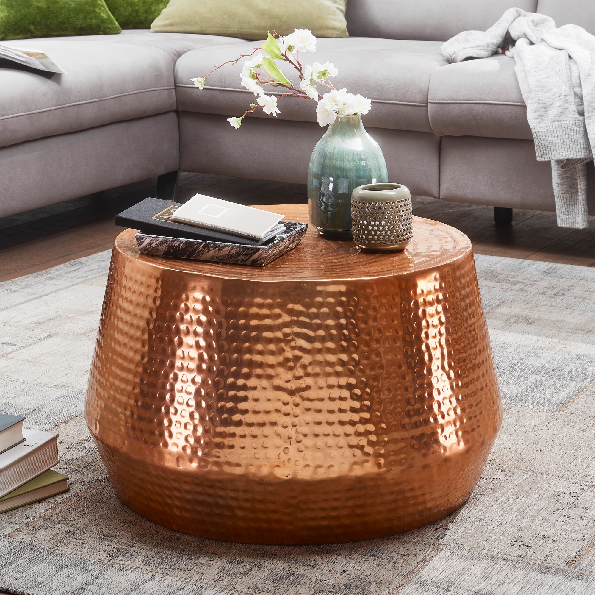 FineBuy Design Couchtisch rund 60 cm aus Metall - Handgefertigter Aluminium Wohnzimmertisch Hammerschlag - Orientalischer Alu Beistelltisch | Farbe: Gold