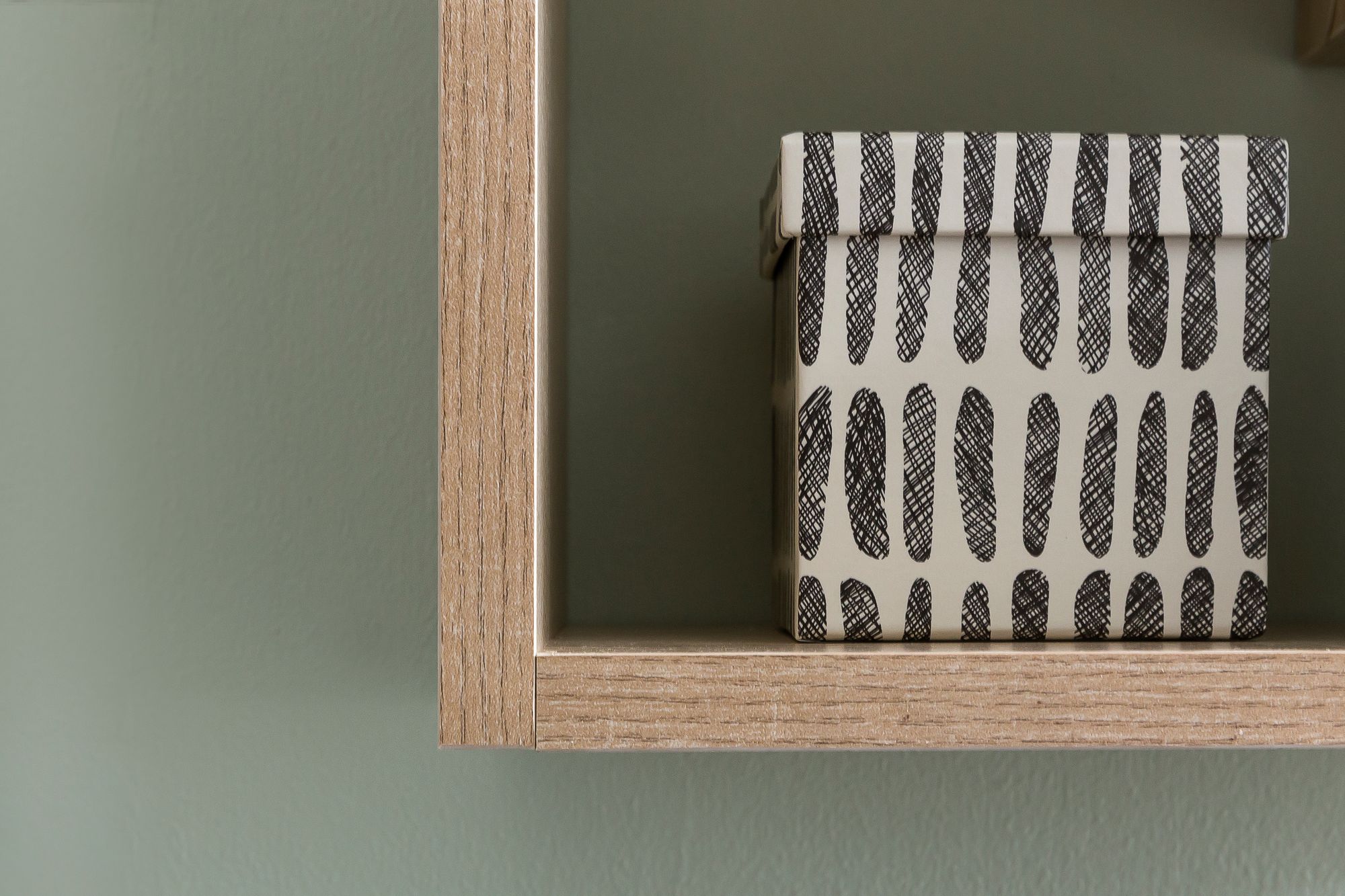 FineBuy Wandregal 36 x 90 x 13,5 cm Holz Design Hängeregal modern, Wandboard freischwebend, Holzregal Regal für die Wand, Bücherregal schmal, Dekoregal Schweberegal hoch | Farbe: Grau