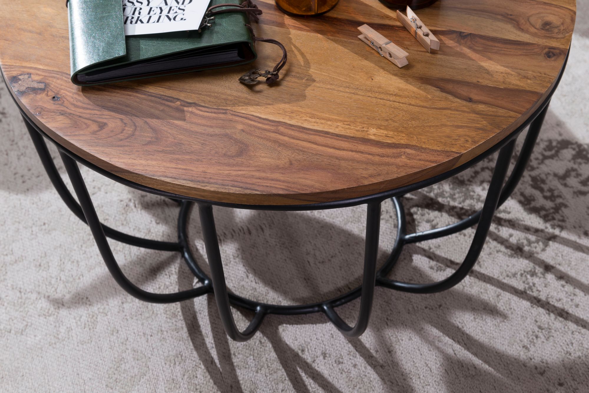 FineBuy Couchtisch Sheesham rund Ø 60 cm – Wohnzimmertisch aus Massivholz mit Metallgestell – Handgefertigter Sofatisch im modernen Industrial Design | Farbe: Braun FineBuy Couchtisch Sheesham rund Ø 60 cm – Wohnzimmertisch aus Massivholz mit Metallgestell – Handgefertigter Sofatisch im modernen Industrial Design | Farbe: Braun