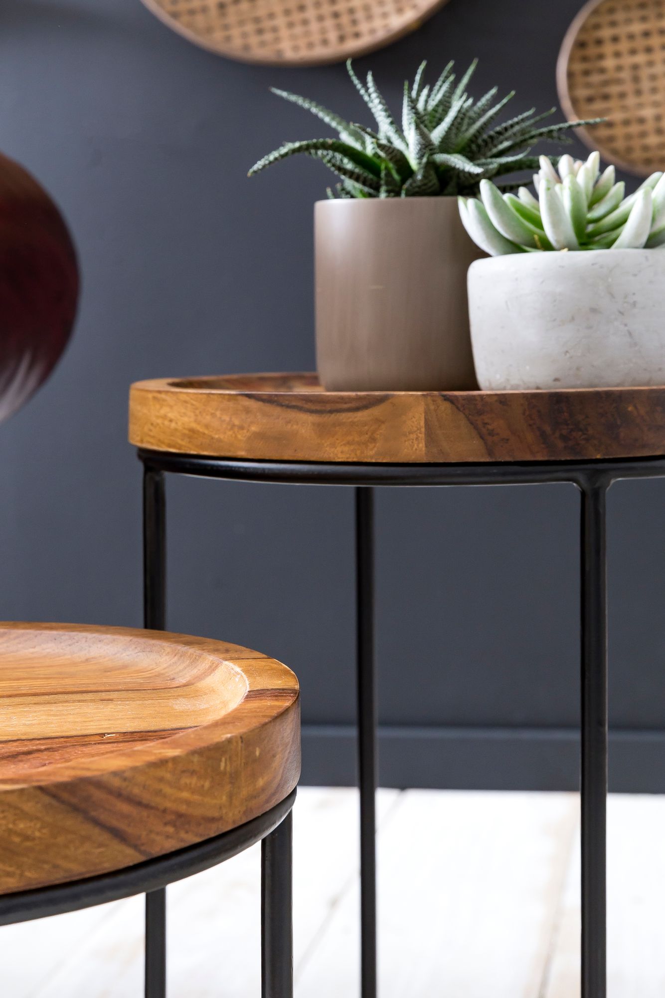 FineBuy Design Satztisch FB51458 Sheesham Metall Beistelltisch 2er Set klein, Couchtisch Set 2 Holz Tische, Massivholz Wohnzimmertisch Metallgestell, Schmaler Sofatisch Ablagetisch | Farbe: Braun