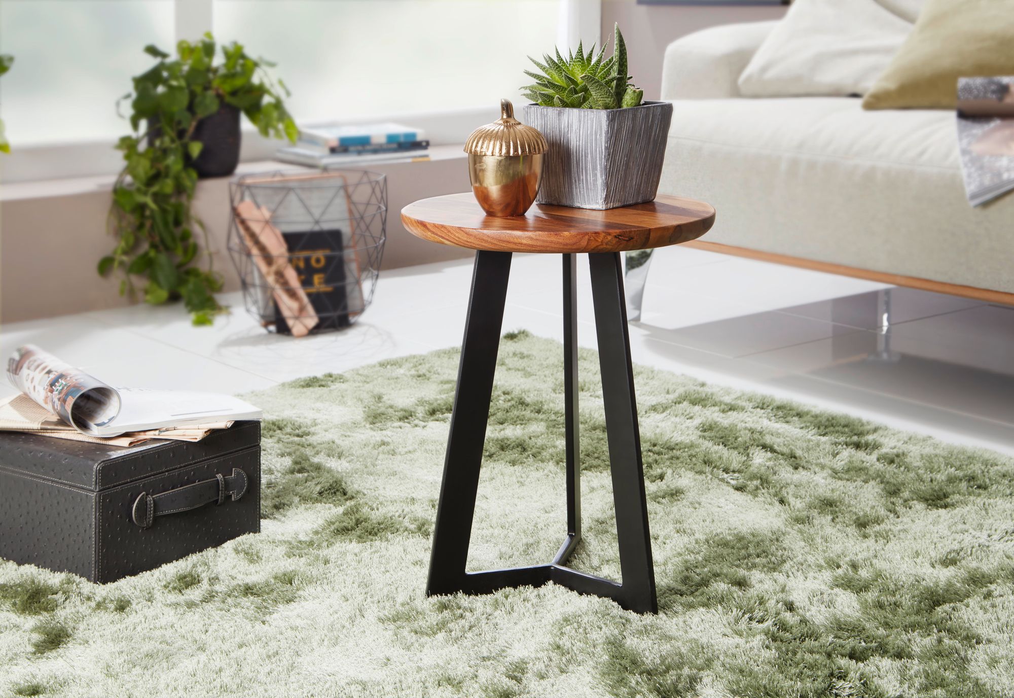 FineBuy Beistelltisch SV51462 Sheesham Holz Metall Couchtisch, Industrial Style Echtholz Hocker Wohnzimmer, Holztisch Sofatisch Metallbeine, Anstelltisch Dekotisch Rosenholz | Farbe: Braun FineBuy Beistelltisch SV51462 Sheesham Holz Metall Couchtisch, Industrial Style Echtholz Hocker Wohnzimmer, Holztisch Sofatisch Metallbeine, Anstelltisch Dekotisch Rosenholz | Farbe: Braun