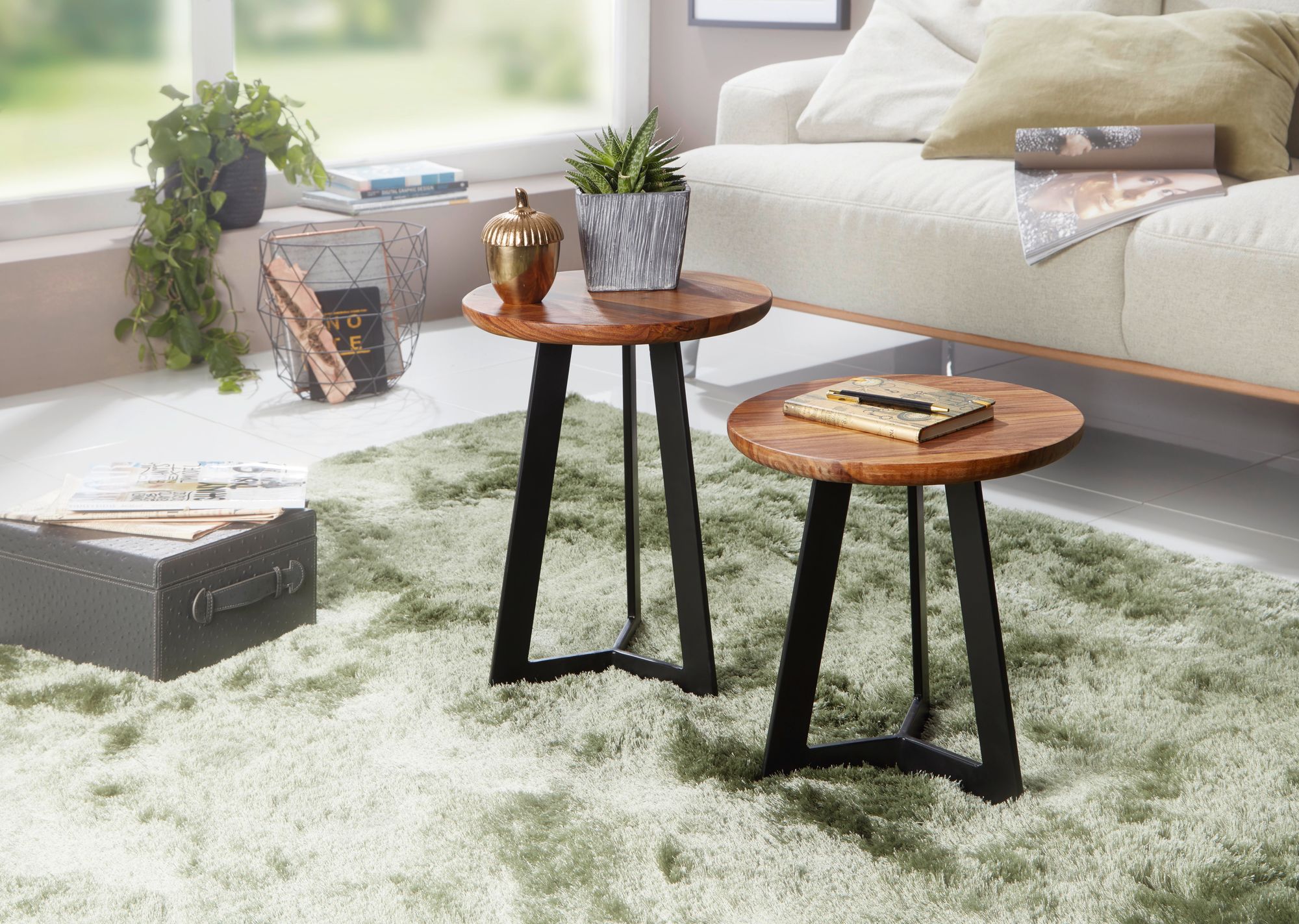 FineBuy Beistelltisch SV51462 Sheesham Holz Metall Couchtisch, Industrial Style Echtholz Hocker Wohnzimmer, Holztisch Sofatisch Metallbeine, Anstelltisch Dekotisch Rosenholz | Farbe: Braun FineBuy Beistelltisch SV51462 Sheesham Holz Metall Couchtisch, Industrial Style Echtholz Hocker Wohnzimmer, Holztisch Sofatisch Metallbeine, Anstelltisch Dekotisch Rosenholz | Farbe: Braun