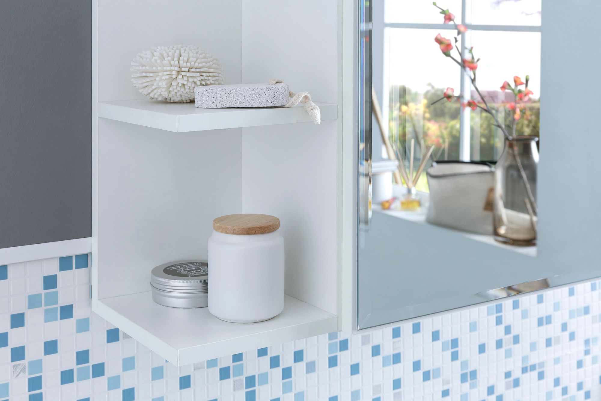 FineBuy Hängeschrank FB51815 Weiß 80x64,5x20cm Spanplatte Spiegelschrank Modern, Design Badregal Holz freischwebend, Schränkchen Badezimmerschrank mit Spiegel, Hängeschrank Badspiegel | Farbe: Weiß FineBuy Hängeschrank FB51815 Weiß 80x64,5x20cm Spanplatte Spiegelschrank Modern, Design Badregal Holz freischwebend, Schränkchen Badezimmerschrank mit Spiegel, Hängeschrank Badspiegel | Farbe: Weiß