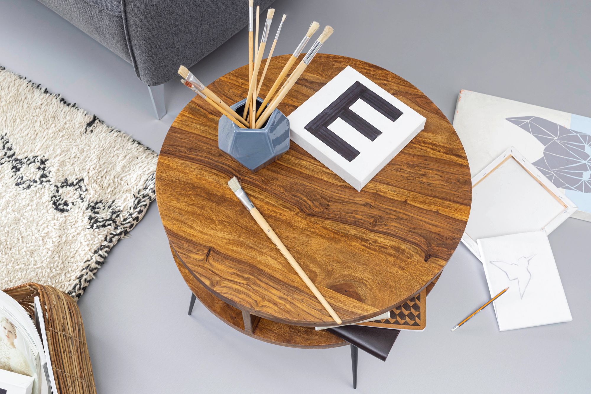 FineBuy Couchtisch Sheesham Massivholz rund Ø 60 cm – Wohnzimmertisch mit offener Ablage & schwarzen Metallbeinen | Design Tisch handgefertigt im modernen Retro Stil | Farbe: Braun FineBuy Couchtisch Sheesham Massivholz rund Ø 60 cm – Wohnzimmertisch mit offener Ablage & schwarzen Metallbeinen | Design Tisch handgefertigt im modernen Retro Stil | Farbe: Braun