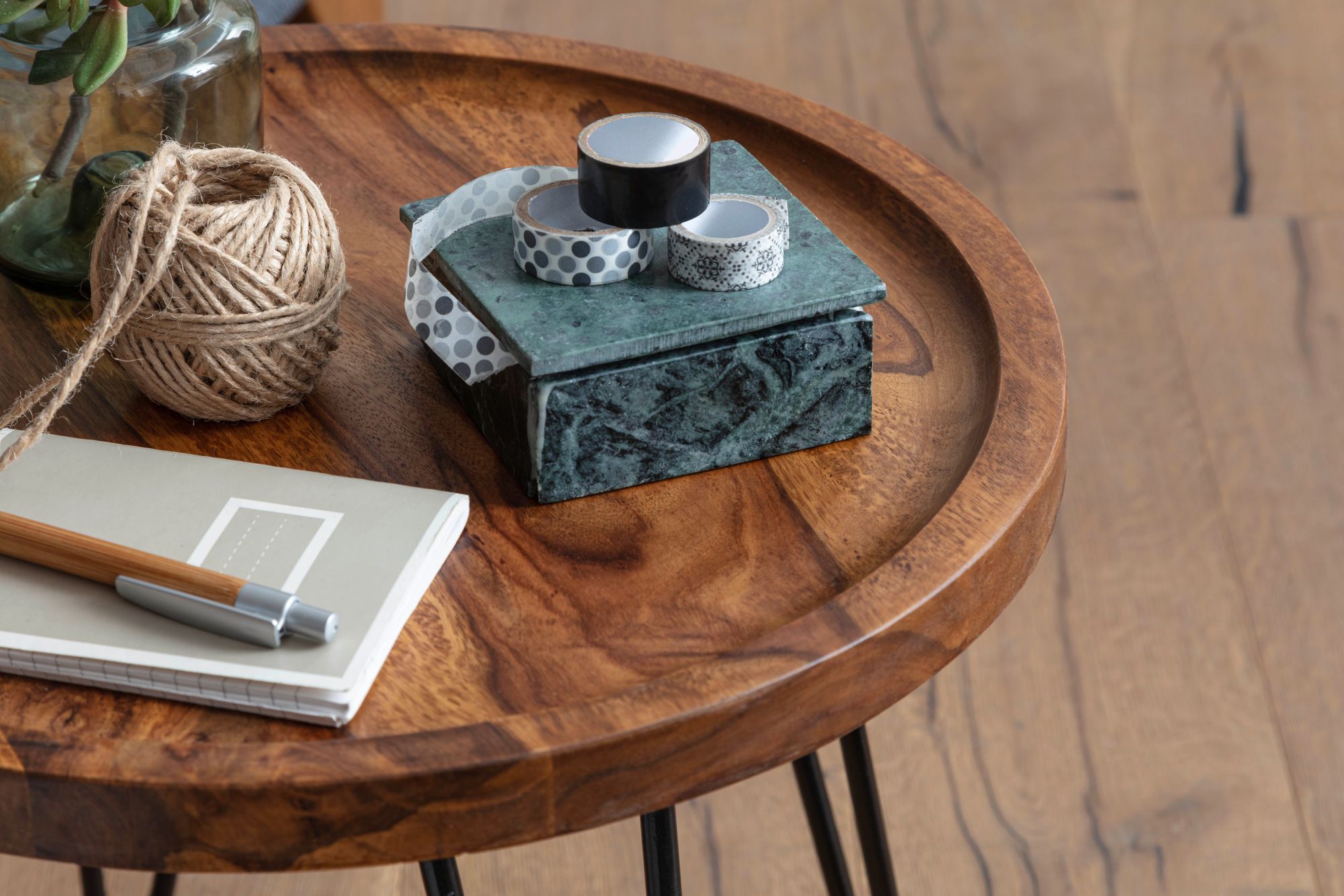 FineBuy Design Couchtisch Sheesham Massivholz 45x40x45 cm Wohnzimmertisch Rund, Sofatisch mit Haarnadelbeine, Kaffeetisch aus Holz und Metall | Farbe: Braun FineBuy Design Couchtisch Sheesham Massivholz 45x40x45 cm Wohnzimmertisch Rund, Sofatisch mit Haarnadelbeine, Kaffeetisch aus Holz und Metall | Farbe: Braun