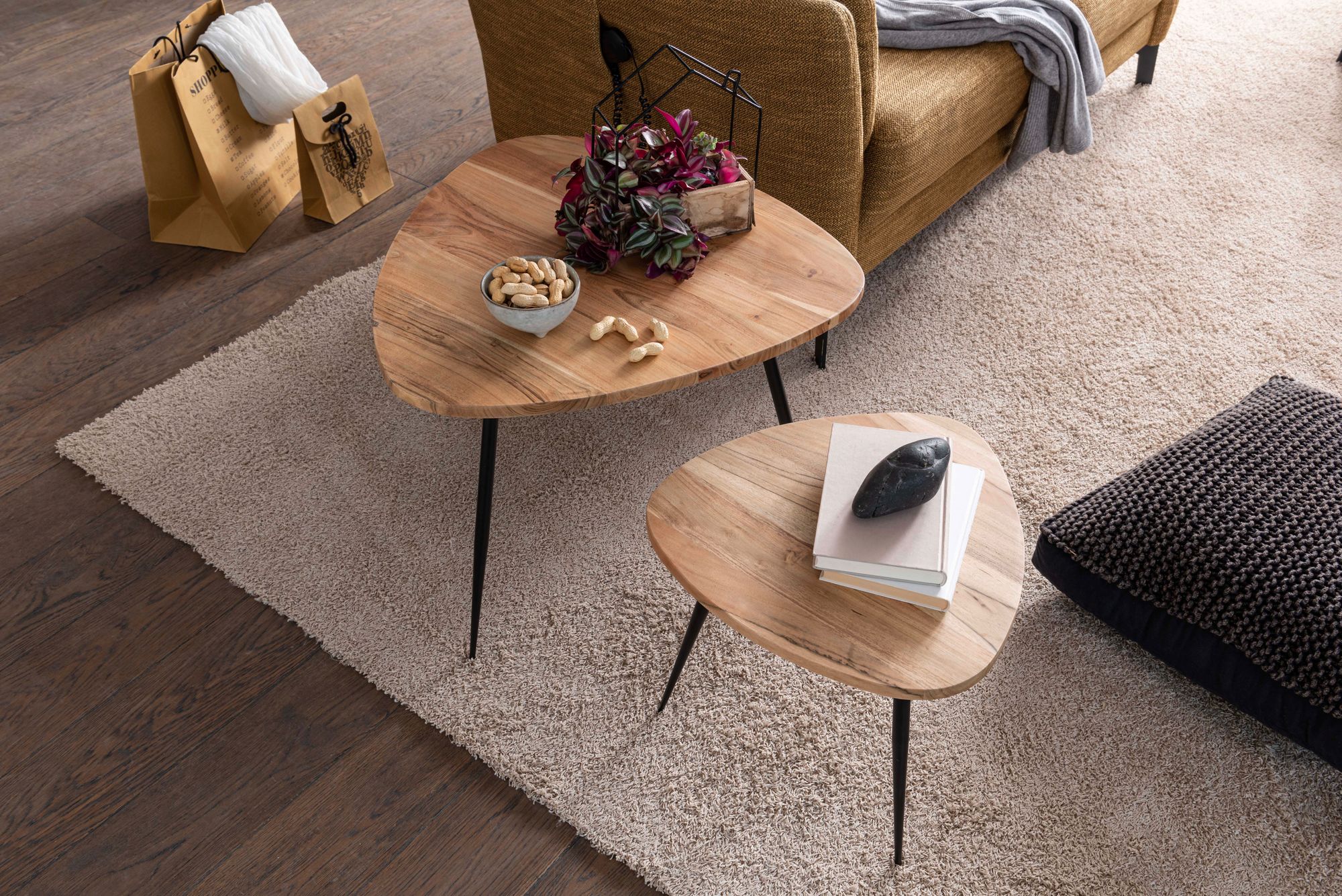 FineBuy 2er Set Satztisch Akazie Massivholz / Metall Couchtisch Klein, Design Beistelltisch Set Zwei Holz-Tische, Wohnzimmertisch Tisch Metallgestell | Farbe: Braun