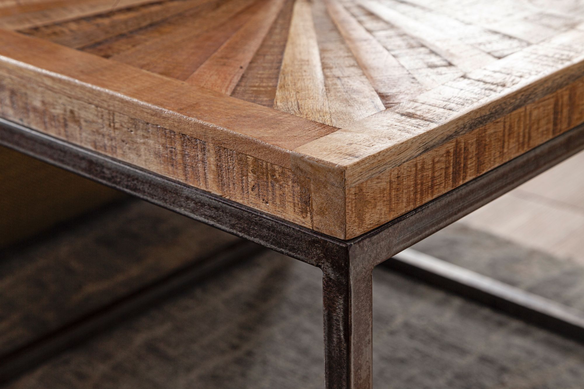 FineBuy Couchtisch Mango Massivholz 55x40x55 cm Tisch mit Metallgestell, Wohnzimmertisch Quadratisch im Industrial Design, Massiver Sofatisch Modern | Farbe: Braun FineBuy Couchtisch Mango Massivholz 55x40x55 cm Tisch mit Metallgestell, Wohnzimmertisch Quadratisch im Industrial Design, Massiver Sofatisch Modern | Farbe: Braun