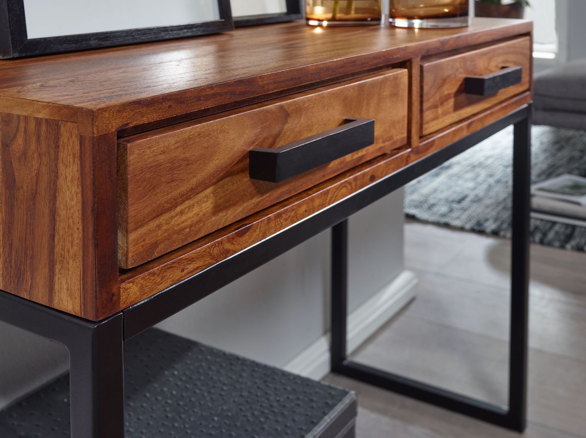 FineBuy Konsolentisch Sheesham Massivholz / Metall 90x76x36 cm Flurtisch, Anrichte Wohnzimmertisch Schmal, Design Schreibtisch Modern | Farbe: Braun FineBuy Konsolentisch Sheesham Massivholz / Metall 90x76x36 cm Flurtisch, Anrichte Wohnzimmertisch Schmal, Design Schreibtisch Modern | Farbe: Braun