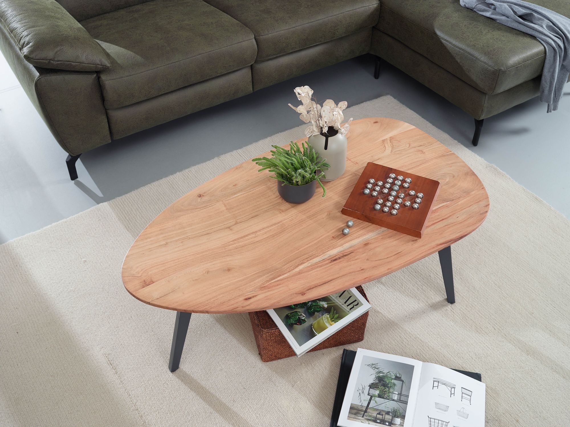 FineBuy Couchtisch Akazie Natur Massivholz oval 110 cm · Wohnzimmertisch mit schwarzen Metallbeinen · Handgefertigter Design Tisch in Nierenform | Farbe: Braun FineBuy Couchtisch Akazie Natur Massivholz oval 110 cm · Wohnzimmertisch mit schwarzen Metallbeinen · Handgefertigter Design Tisch in Nierenform | Farbe: Braun