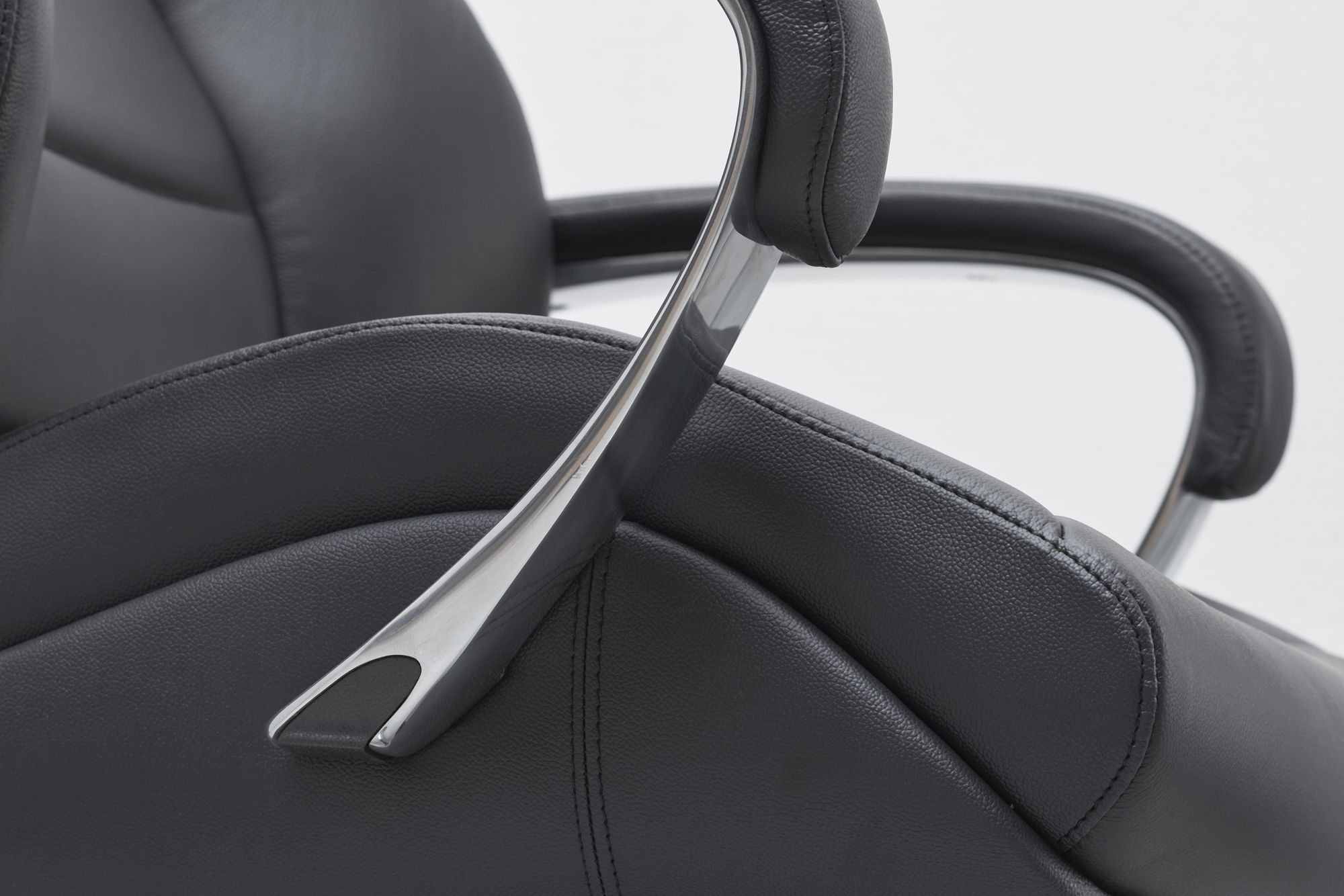 FineBuy Designer Bürostuhl Bezug Echtleder Schreibtischstuhl bis 120 kg, XXL Design Chefsessel höhenverstellbar, Drehstuhl ergonomisch mit Armlehnen & hoher Rückenlehne, Wippfunktion | Farbe: Braun