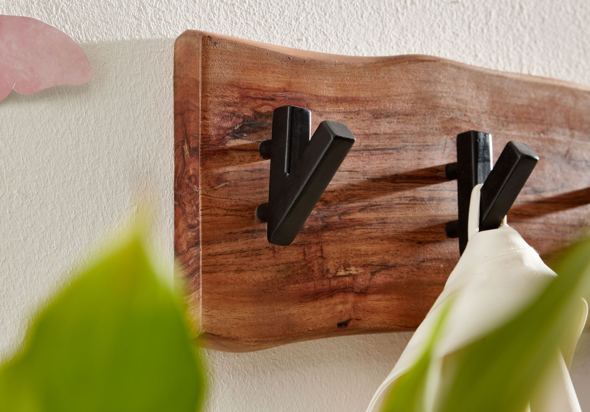 FineBuy Wandgarderobe Akazie Massivholz Baumkante - Garderobenpaneel massiv Holz - Wand Garderobenleiste Hakenleiste - Kleiderhaken | Farbe: Braun