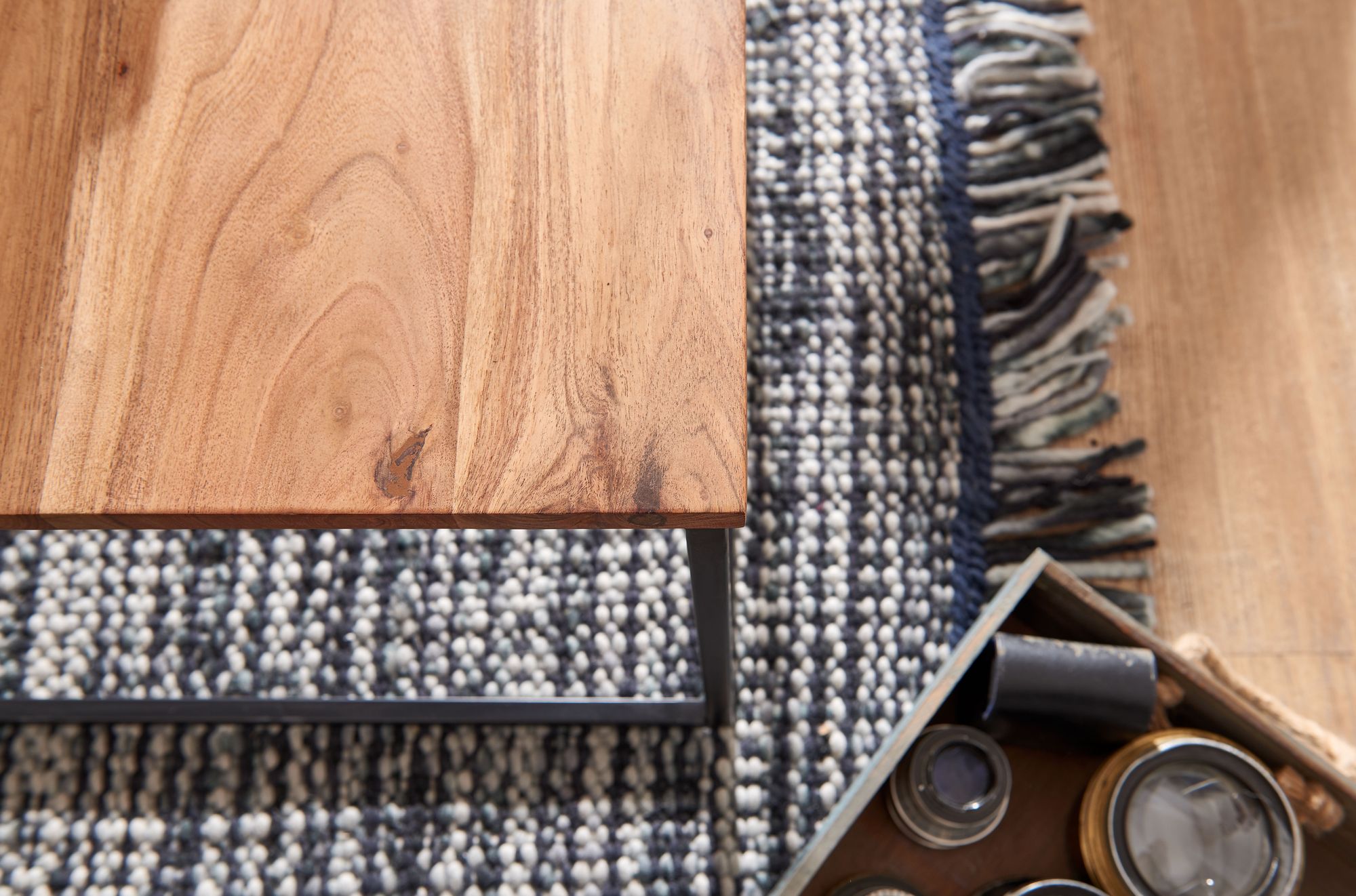 FineBuy Couchtisch 60x60x41 cm Massivholz Metall Sofatisch Wohnzimmertisch Akazie, Stubentisch Industrial Quadratisch, Holztisch Kaffeetisch Massiv, Tisch Wohnzimmer | Farbe: Braun FineBuy Couchtisch 60x60x41 cm Massivholz Metall Sofatisch Wohnzimmertisch Akazie, Stubentisch Industrial Quadratisch, Holztisch Kaffeetisch Massiv, Tisch Wohnzimmer | Farbe: Braun