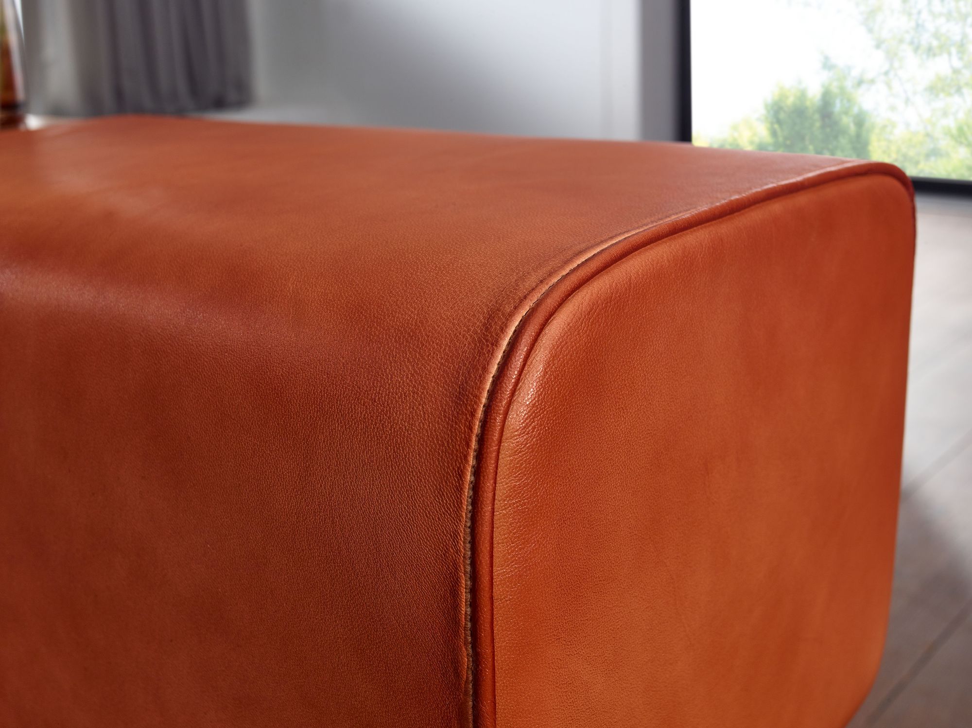 FineBuy Design Turnbock Sitzbank Braun mit Schubladen 120x56x30 cm, Turnhocker Bank aus Echtleder mit Stauraum, Hocker Garderobenbank Sitzhocker Springbock Turnbank | Farbe: Braun FineBuy Design Turnbock Sitzbank Braun mit Schubladen 120x56x30 cm, Turnhocker Bank aus Echtleder mit Stauraum, Hocker Garderobenbank Sitzhocker Springbock Turnbank | Farbe: Braun