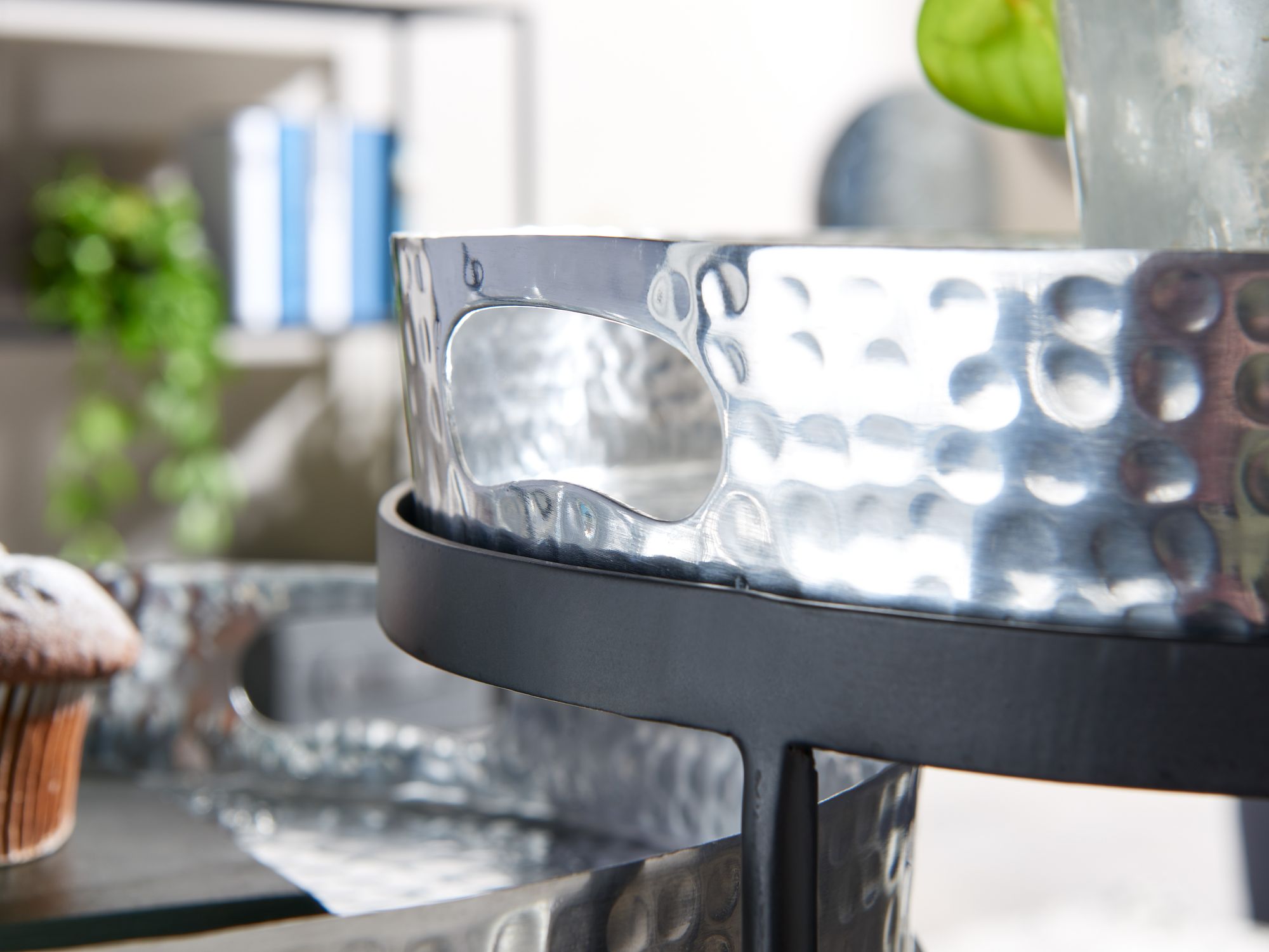 FineBuy Beistelltisch 2er Set Metall Hammerschlag Satztisch Rund, Couchtisch abnehmbares Tablett, Tabletttisch Sofa 2 teilig Modern, Runder Sofatisch | Farbe: Gold