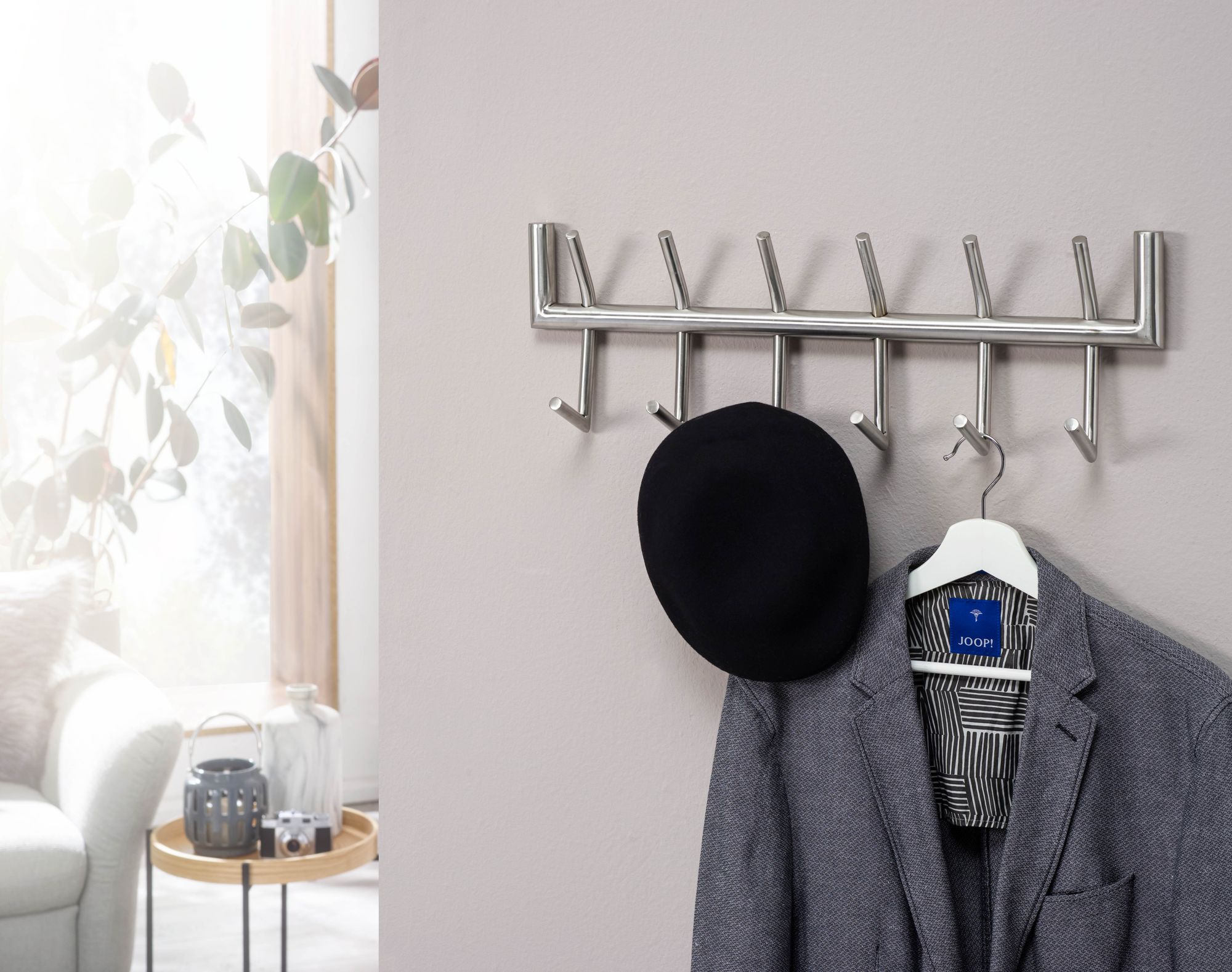 FineBuy Wandgarderobe Metall Silber 60 cm - Design Garderobenpaneel - Wand Garderobenleiste mit Hakenleiste -  6 Kleiderhaken | Farbe: Silber