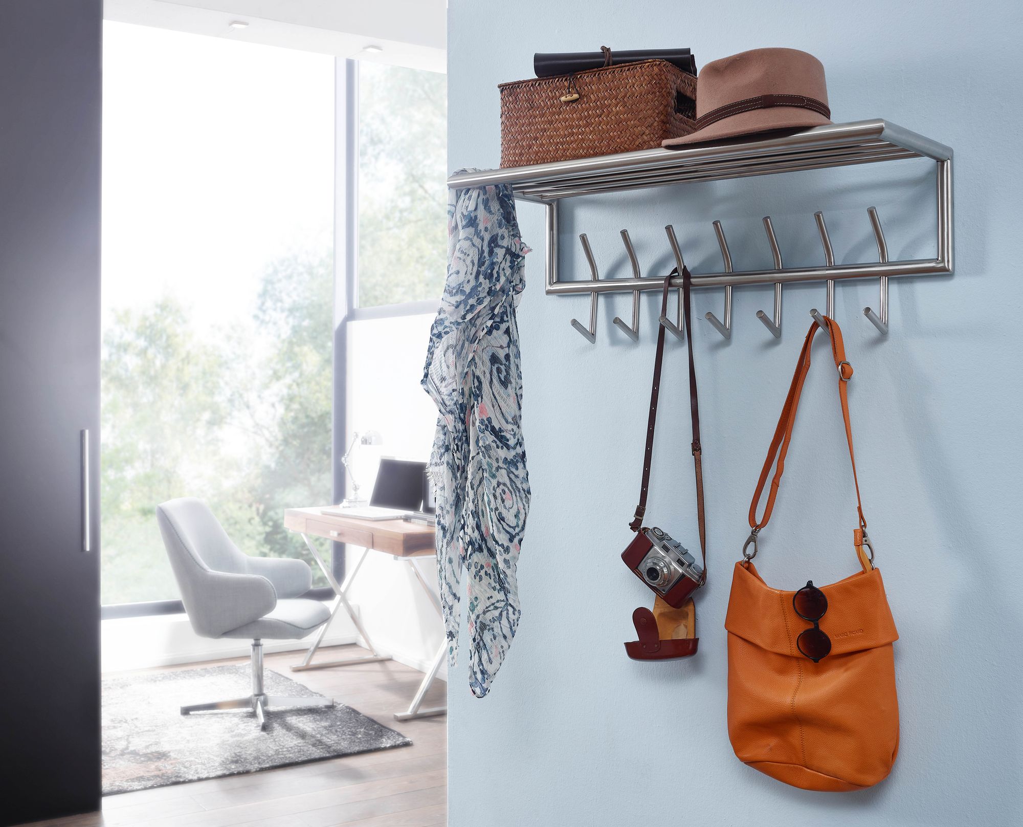 FineBuy Wandgarderobe Metall Silber 75 cm mit Ablage - Design Garderobenpaneel mit Hutablage - Wand Garderobenleiste mit Hakenleiste - 7 Kleiderhaken | Farbe: Silber