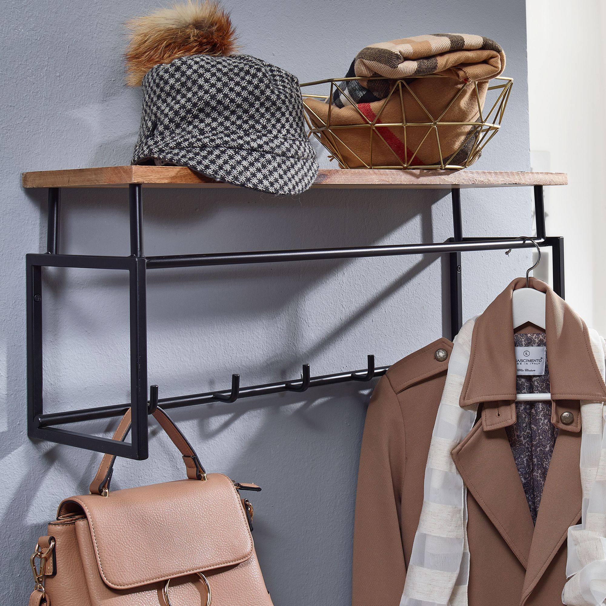 FineBuy Wandgarderobe Mango Massivholz 70 cm mit Ablage - Industrial Garderobenpaneel mit Hutablage - Wand Garderobenleiste Hakenleiste - 5 Metall Kleiderhaken & Kleiderstange | Farbe: Braun