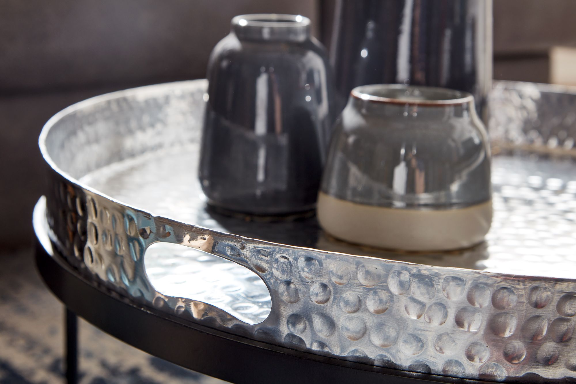 FineBuy Couchtisch 2er Set Metall Hammerschlag Satztisch Rund, Sofatisch abnehmbares Tablett, Tabletttisch Sofa 2 teilig Modern, Runder Beistelltisch | Farbe: Silber