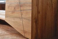 TV-Board Kommode 160cm MDF Eiche Dekor Design Lowboard mit 2 Türen & Glas Ablage Fernsehschrank – Ansicht 5