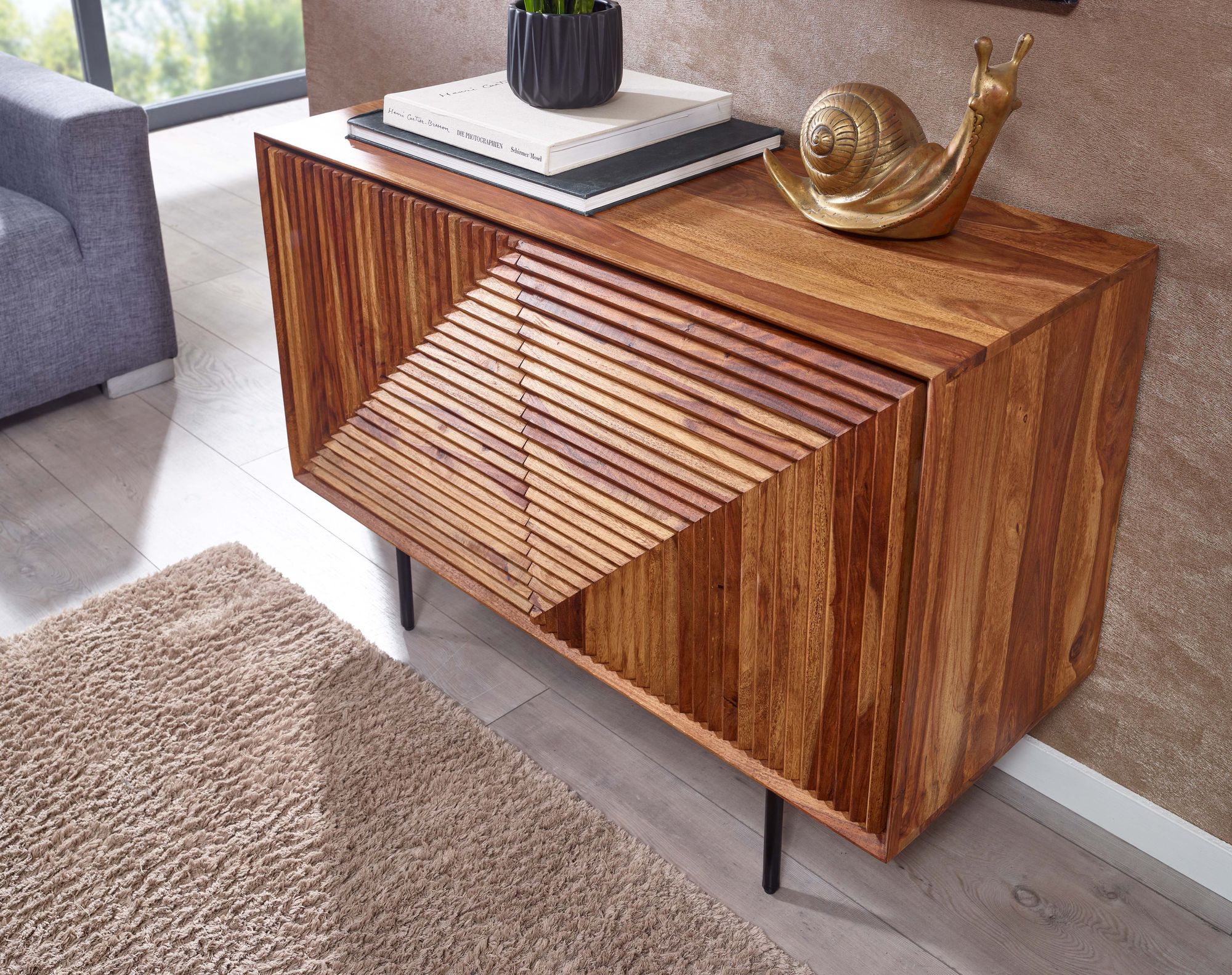 Massivholz Design Sideboard 100cm Sheesham Kommode mit 2 Türen Retro Design Metall schwarz – Ansicht 4