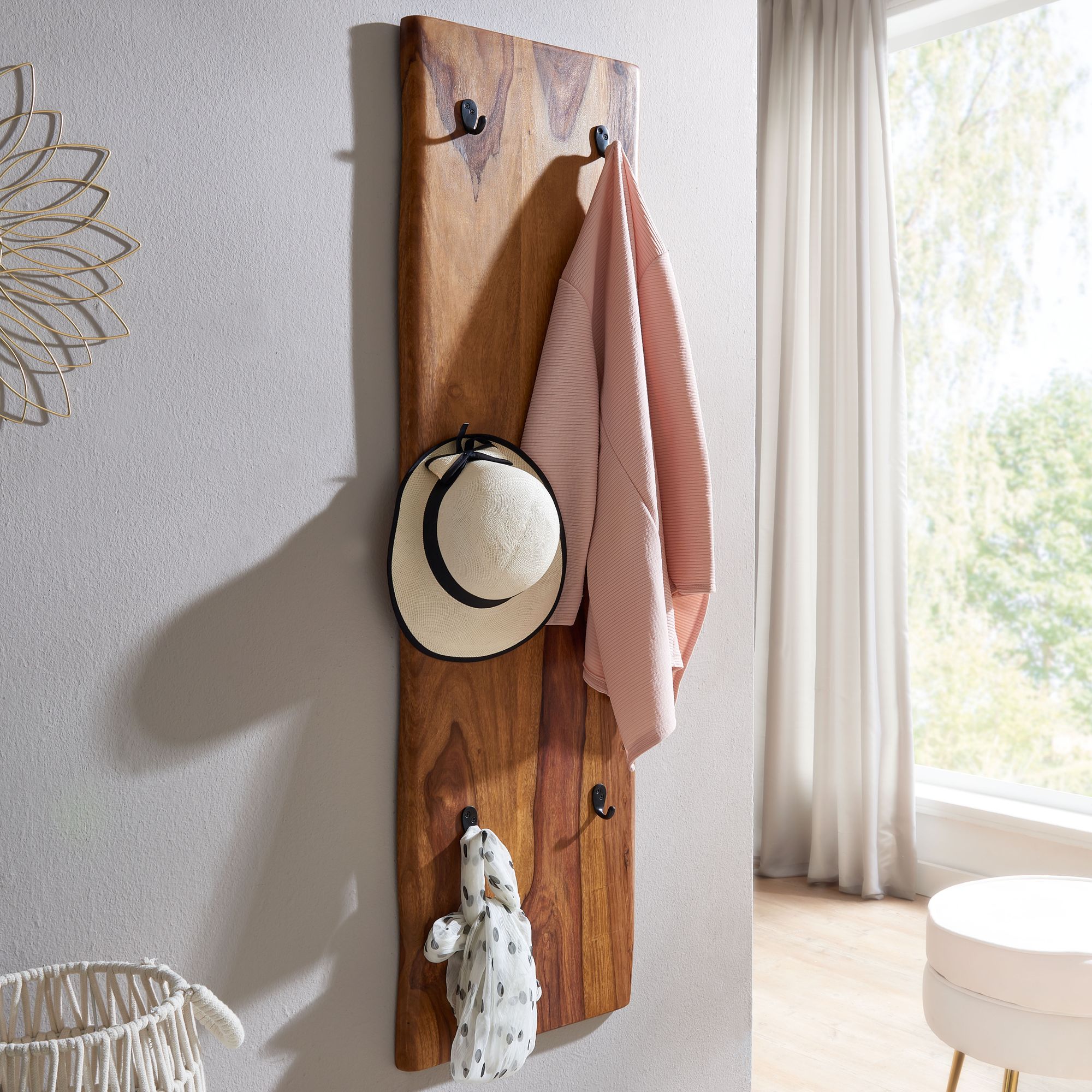 FineBuy Wandgarderobe Sheesham Massivholz 40 x 140 cm Baumkante - Garderobenpaneel massiv Holz - Wand Garderobenleiste Hakenleiste - 6 Kleiderhaken | Farbe: Braun