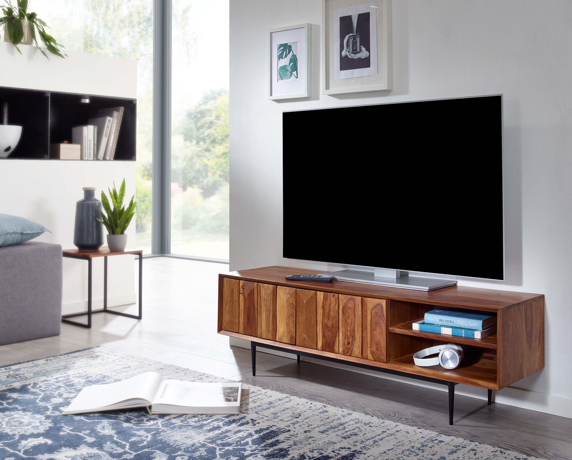 Finebuy Lowboard Sheesham Massivholz 123x42x35 cm TV-Kommode mit zwei Türen, Design TV-Schrank Hoch, Fernsehtisch Fernsehschrank Modern, Fernsehkommode Wohnzimmer | Farbe: Braun