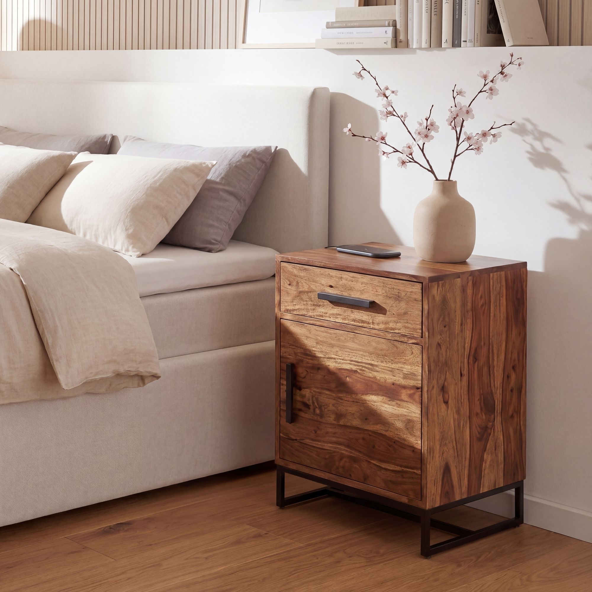 Nachttisch FineBuy Nachtkommode Boxspringbett Massivholz 45x35x65 cm Schublade – Ansicht 1