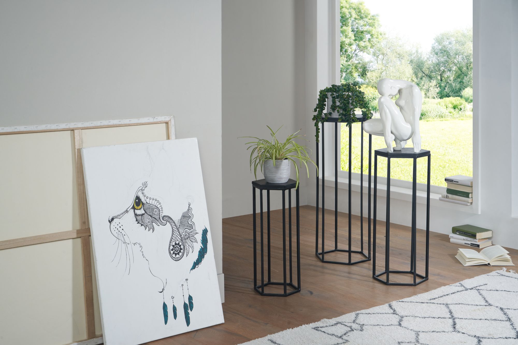 FineBuy Beistelltisch 3er Set Massivholz / Metall Satztisch Sechseckig, Säulentisch Pflanzentisch 3-teilig, Blumenständer Blumentisch Wohnzimmer, Pflanzenhocker Blumenhocker | Farbe: Schwarz