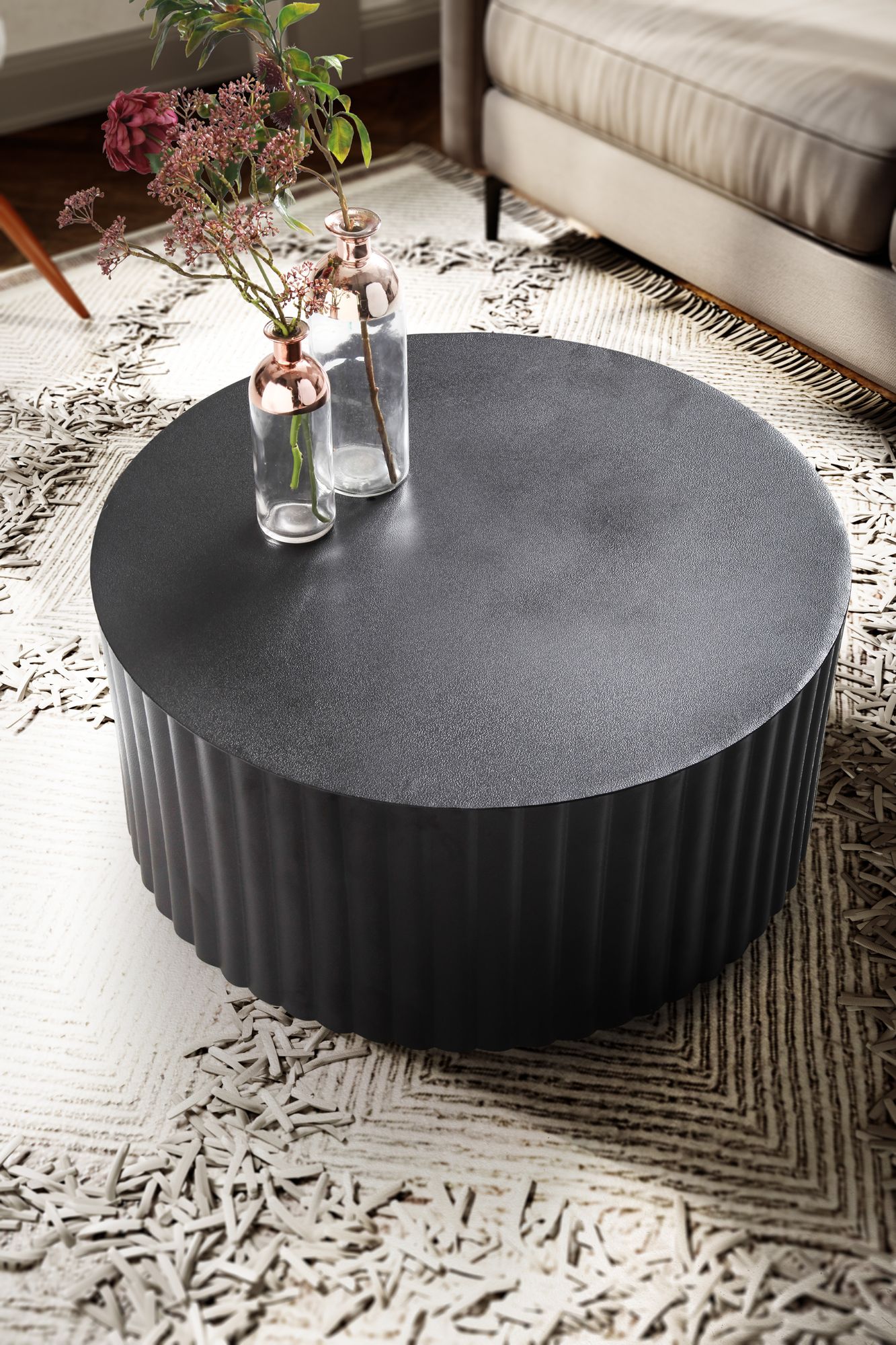 FineBuy Design Couchtisch rund 70 cm Metall Schwarz - Handgefertigter Aluminium Wohnzimmertisch mit Lamellenstruktur - Moderner Sofatisch Wohnzimmer | Farbe: Schwarz